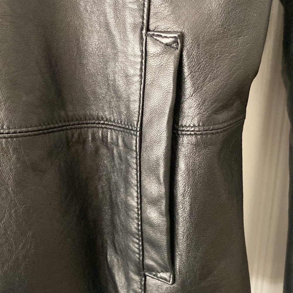Wilson's butter leather jacket w/ removable fur collar - Picture 4 of 11